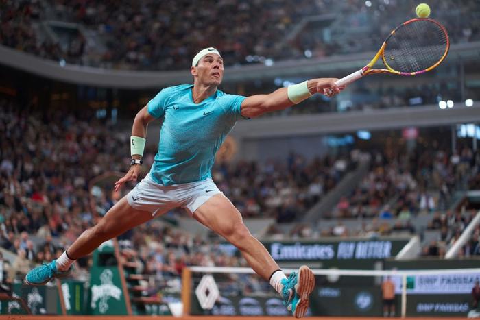 爱游戏官方网站-关于纳达尔在曼联比赛中重返赛场，出色发挥引发热议！的信息